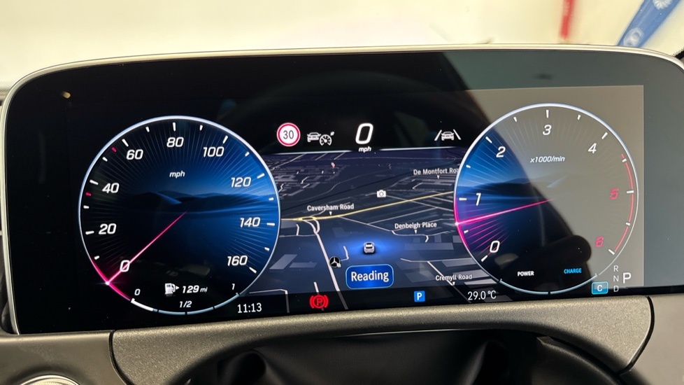 Mercedes-Benz E Class E200 Exclusive Premium 9G-tronic Black #18