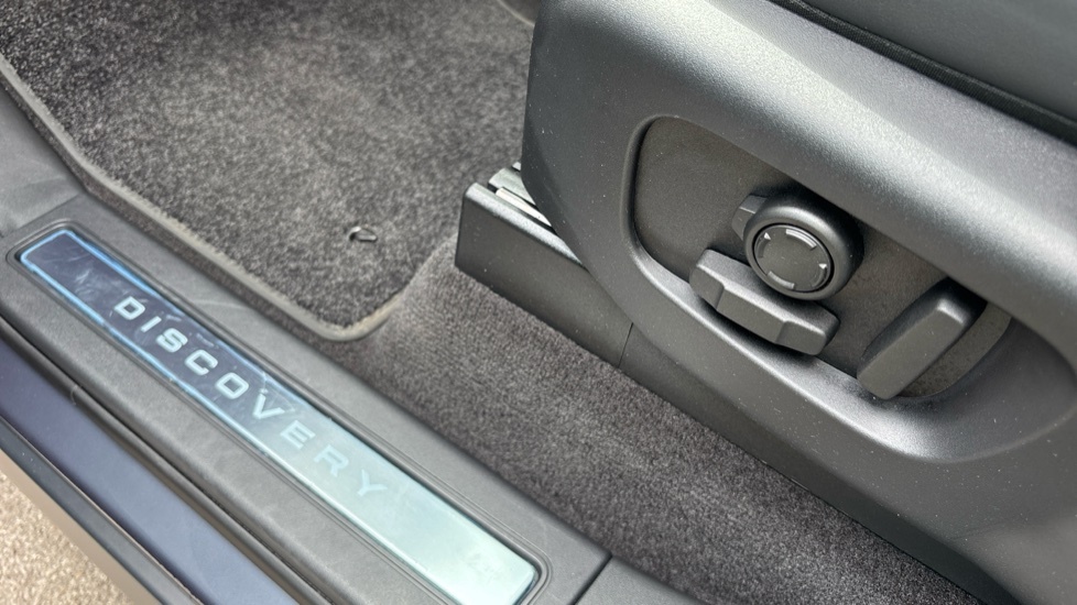 Land Rover Discovery 3L Dynamic Se Grey #32