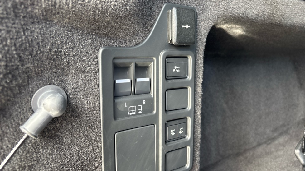 Land Rover Discovery 3L Dynamic Se Grey #22