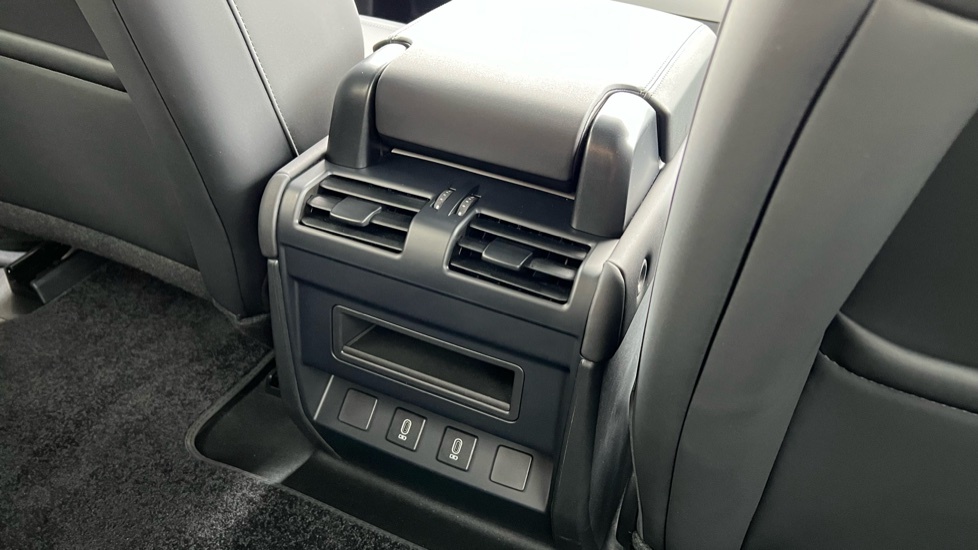 Land Rover Defender 90 3.0 D250 X-dynamic Se 90 Blue #18