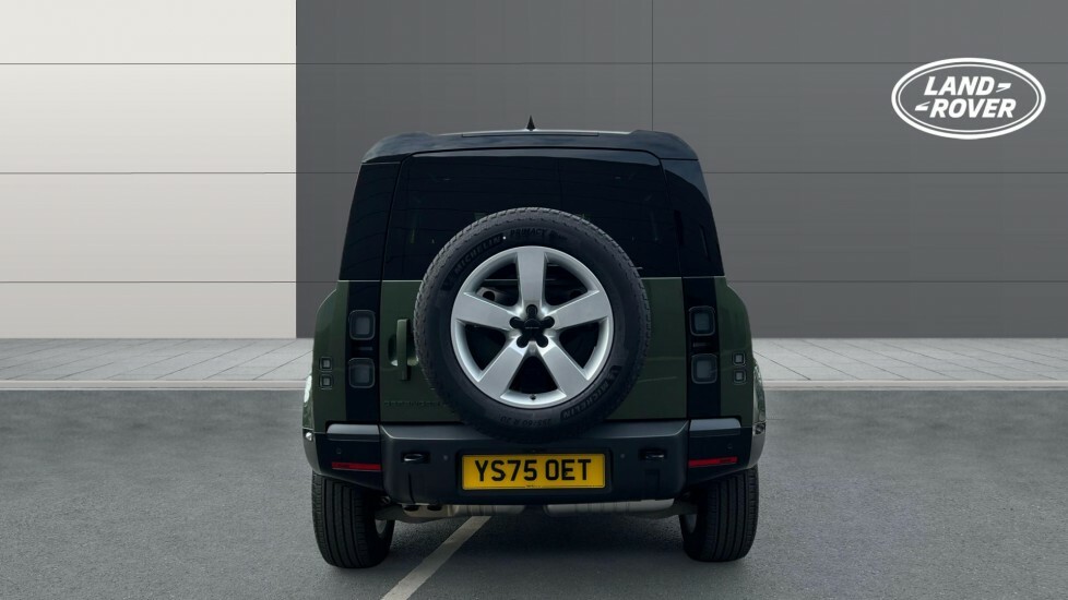 Land Rover Defender 90 X-dynamic Se Green #6