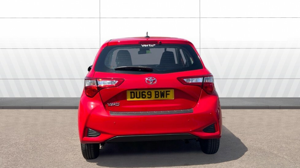 Toyota Yaris Icon Tech Red #6