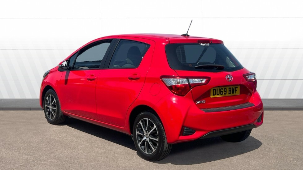 Toyota Yaris Icon Tech Red #2