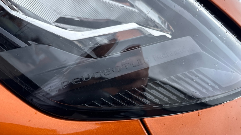 Peugeot 2008 2008 Gt Bluehdi Ss Black #42