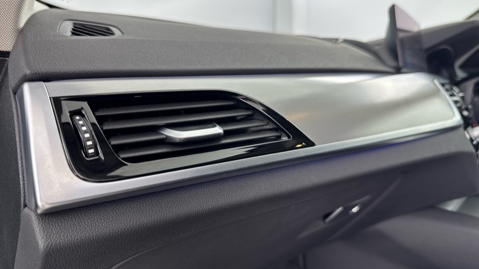 BMW 5 Series 530E M Sport Black #35