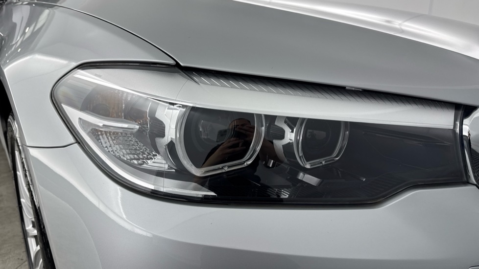 BMW 5 Series 530E M Sport Black #23