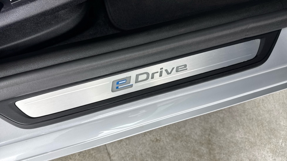 BMW 5 Series 530E M Sport Black #44