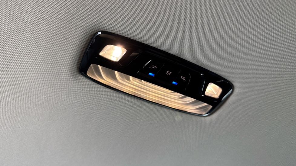 BMW 5 Series 530E M Sport Black #38