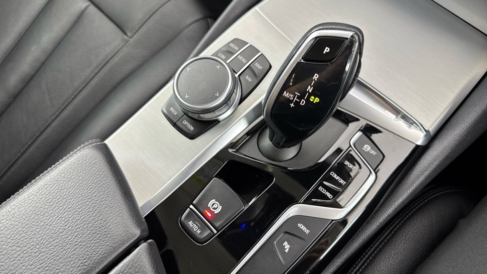 BMW 5 Series 530E M Sport Black #19