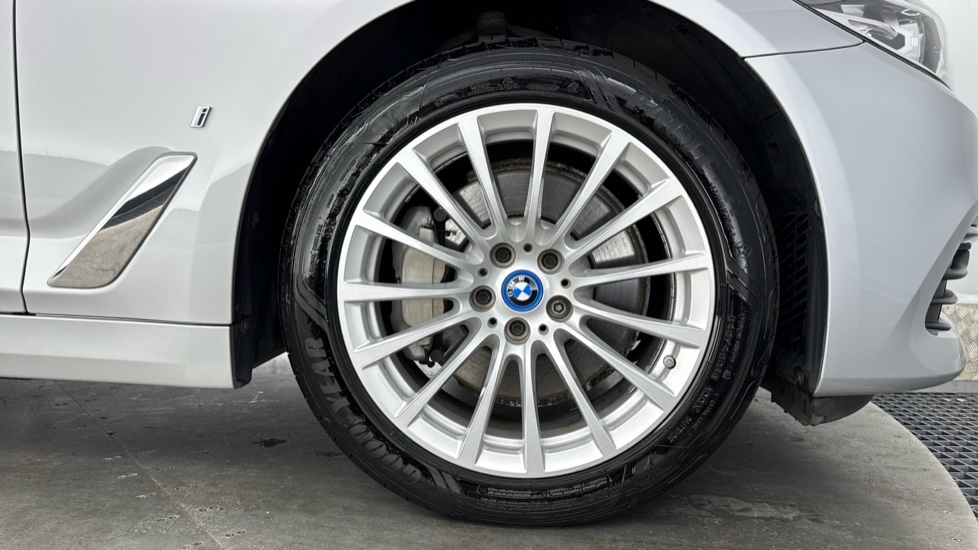 BMW 5 Series 530E M Sport Black #14