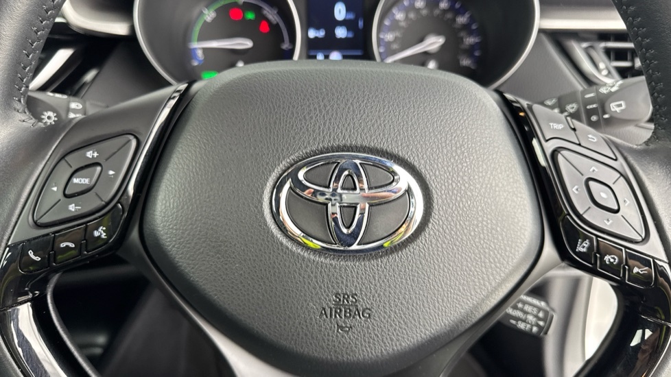 Toyota C-Hr Suv #10