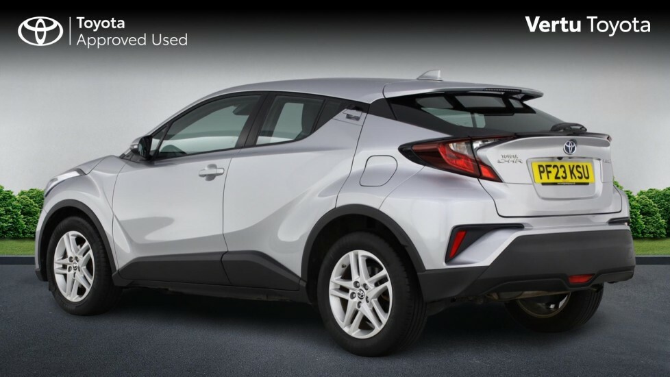 Toyota C-Hr Suv #4