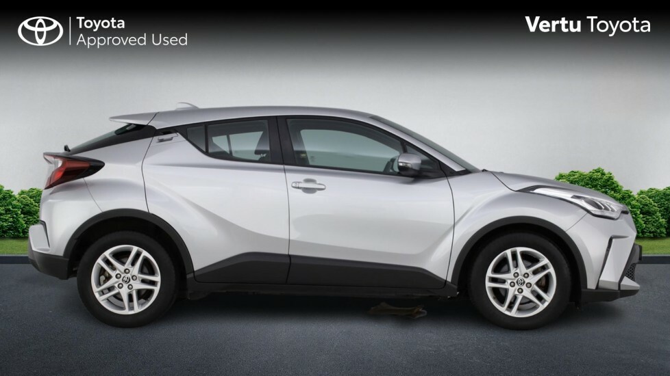 Toyota C-Hr Suv #23