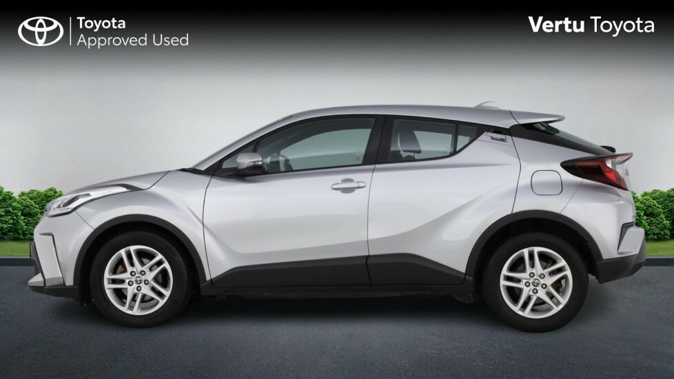Toyota C-Hr Suv #24