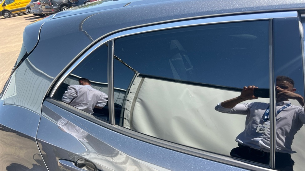 Toyota Corolla 1.8 Hybrid Excel Cvt White #36