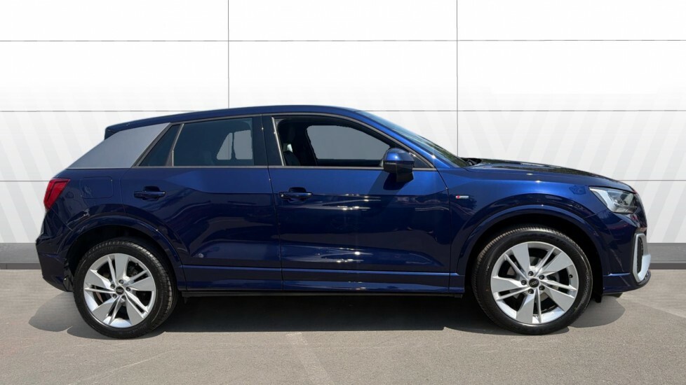 Audi Q2 S Line FP23GDF Blue #5