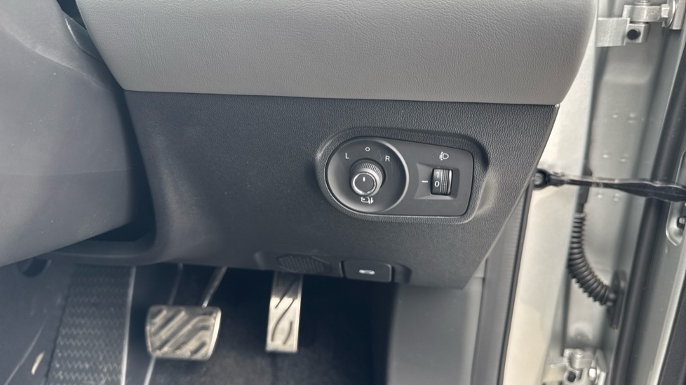 MG MG4 53.9Kwh Premium Long Range Hatchback Grey #33