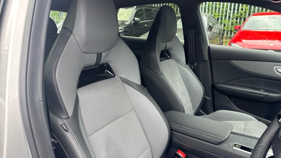MG MG4 53.9Kwh Premium Long Range Hatchback Grey #31