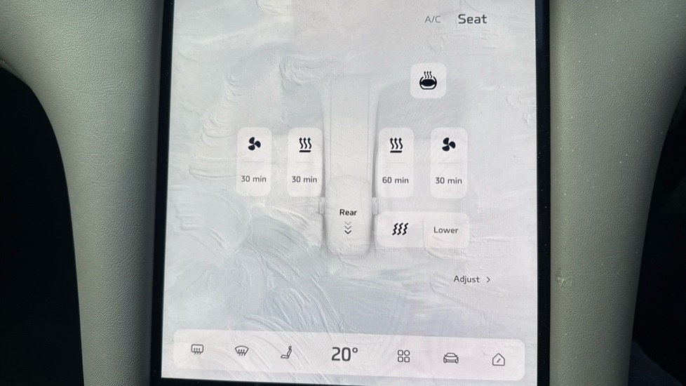 MG IM6 100Kwh Launch Edition White #32