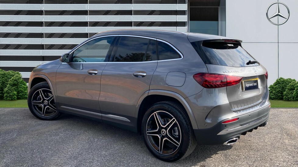 Mercedes-Benz GLA Class Amg Line Grey #2
