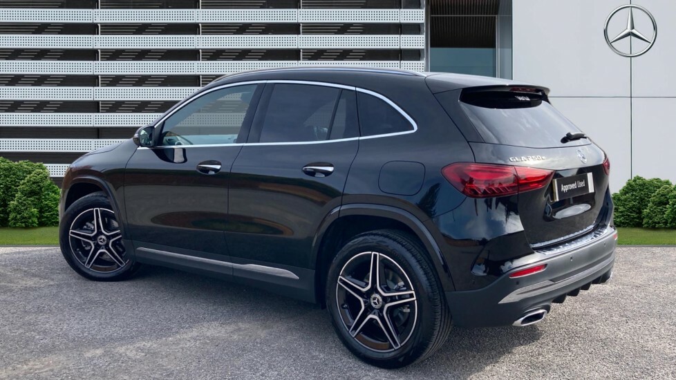 Mercedes-Benz GLA Class Amg Line Black #2