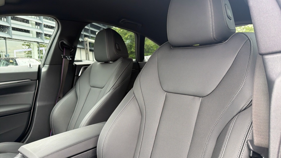 BMW i4 250Kw Edrive40 M Sport 83.9Kwh Tech Blue #38