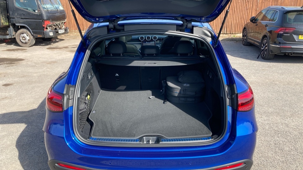 Mercedes-Benz GLC Class Amg Line Blue #4