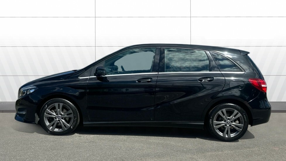 Mercedes-Benz B Class Exclusive Edition Black #5