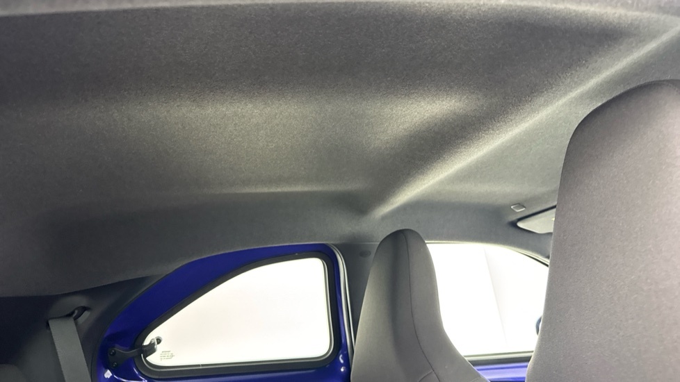 Toyota Aygo X Pure White #19