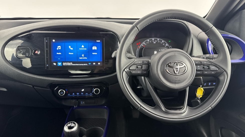 Toyota Aygo X Pure White #7