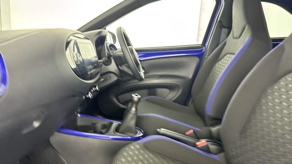 Toyota Aygo X Edge Blue #5
