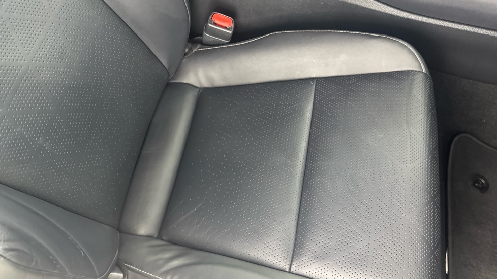 Lexus UX 250H 2.0 Cvt Premium Sport Edition White #18