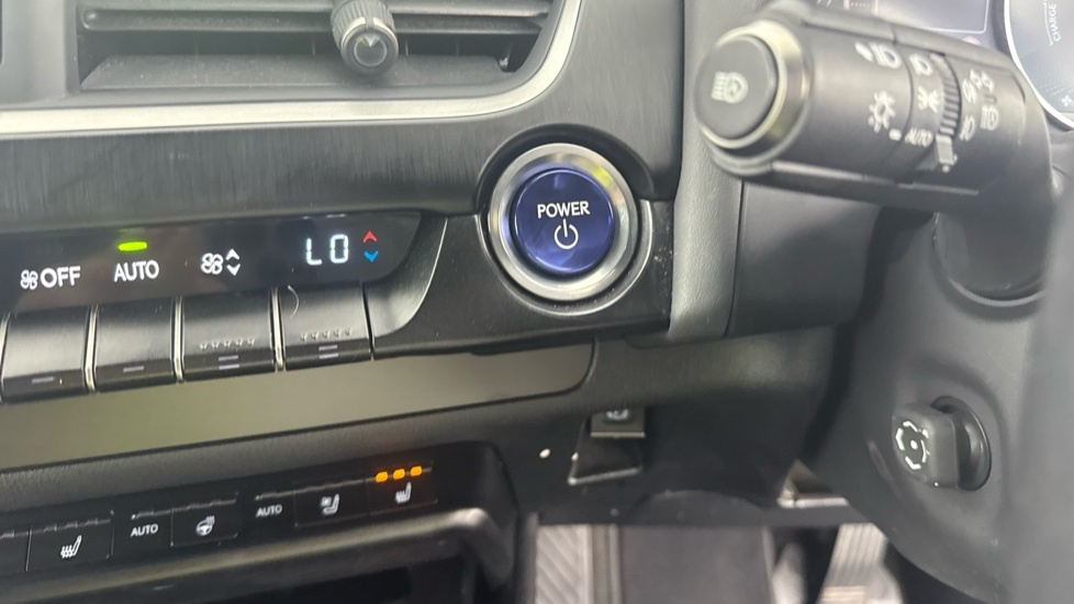 Lexus UX 250H 2.0 Cvt Premium Sport Edition White #17