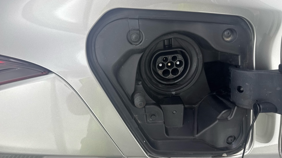 Lexus UX 250H 2.0 Cvt Premium Sport Edition White #29