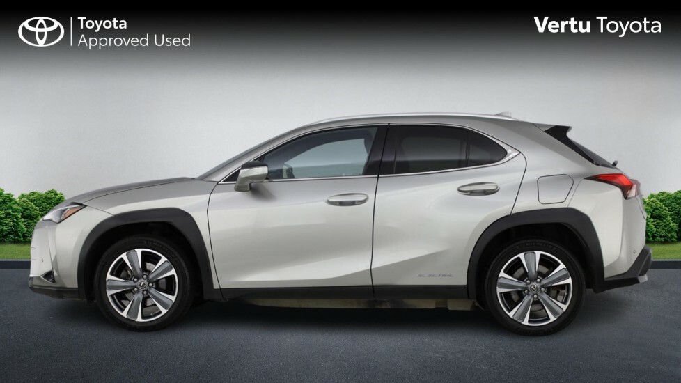 Lexus UX Hatchback Silver #3