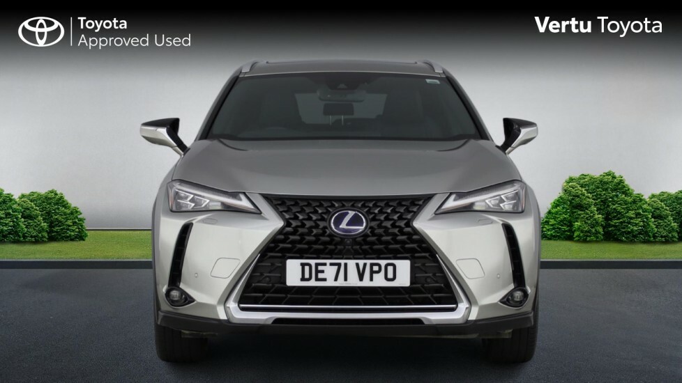 Lexus UX Hatchback Silver #4