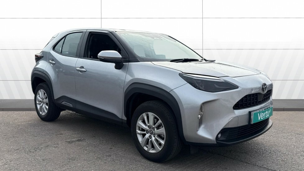 Toyota Yaris Cross Icon Silver