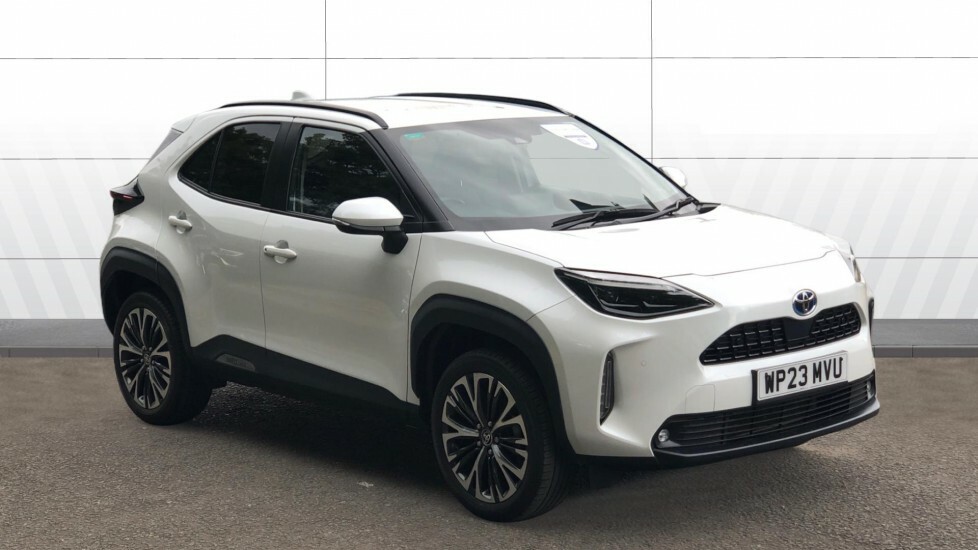 Toyota Yaris Cross Excel White