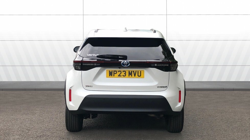 Toyota Yaris Cross Excel White #6