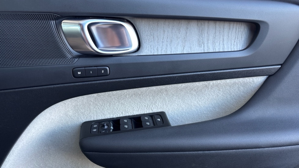 Volvo XC40 Inscription, T3 Blue #28
