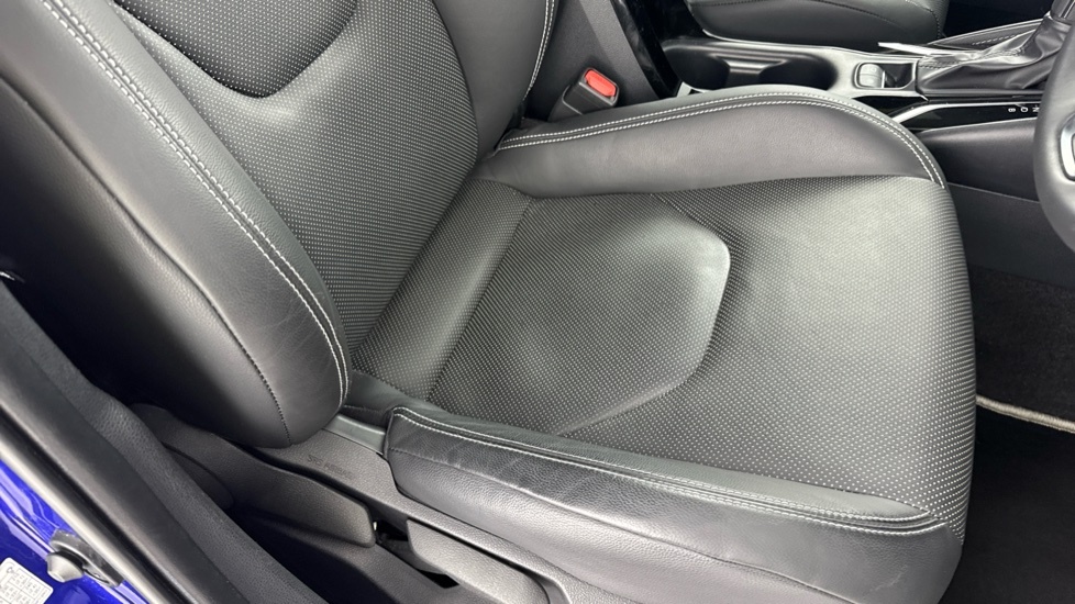 Toyota Corolla 1.8 Hybrid Design Cvt Silver #17