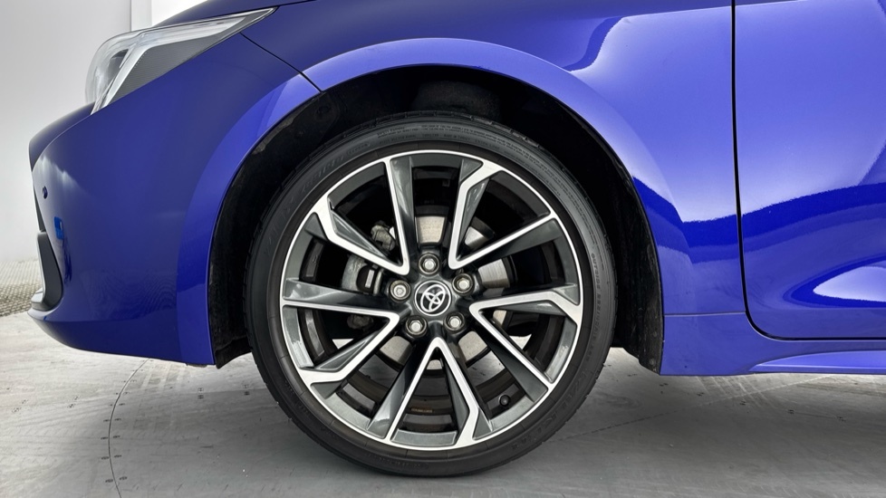 Toyota Corolla 1.8 Hybrid Design Cvt Silver #25
