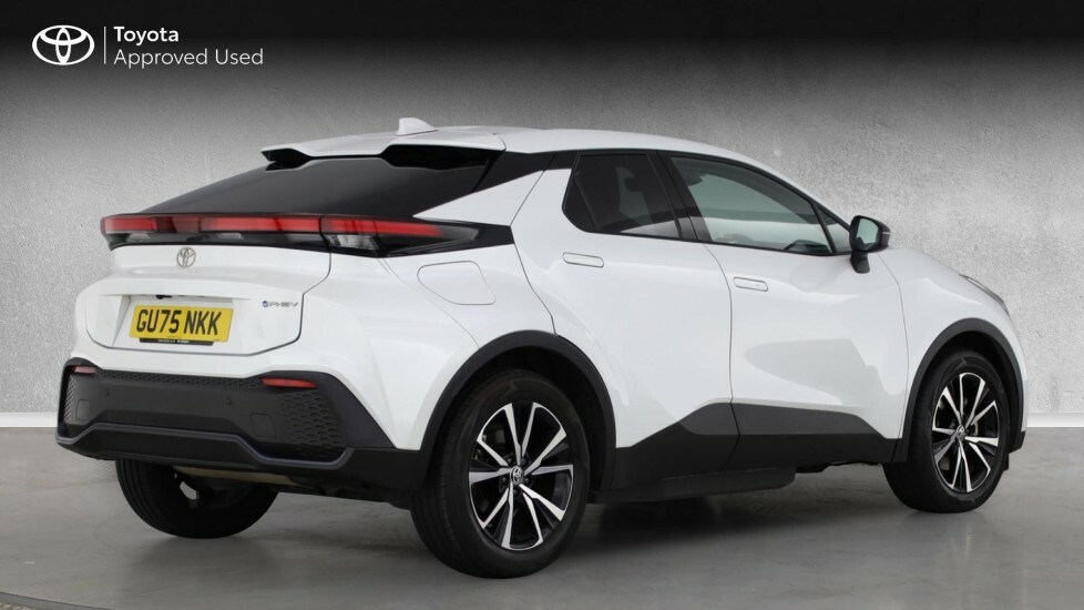 Toyota C-Hr Design White #2