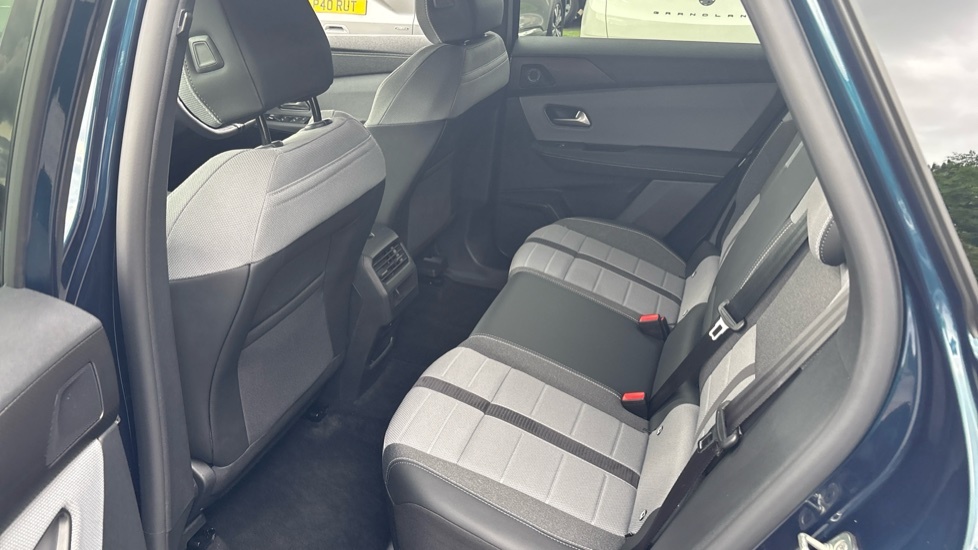Vauxhall Grandland Ultimate Black #16