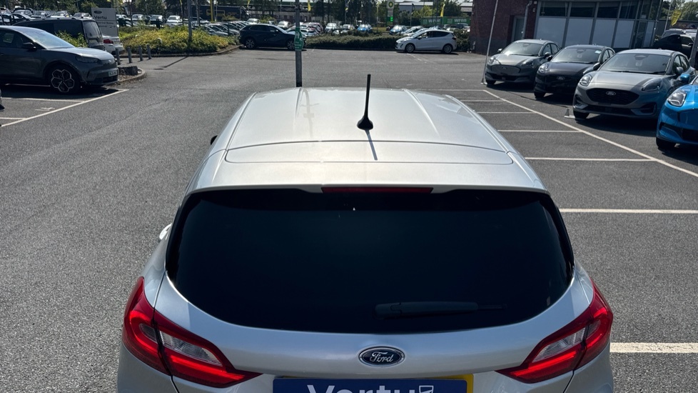 Ford Fiesta Hatchback White #25