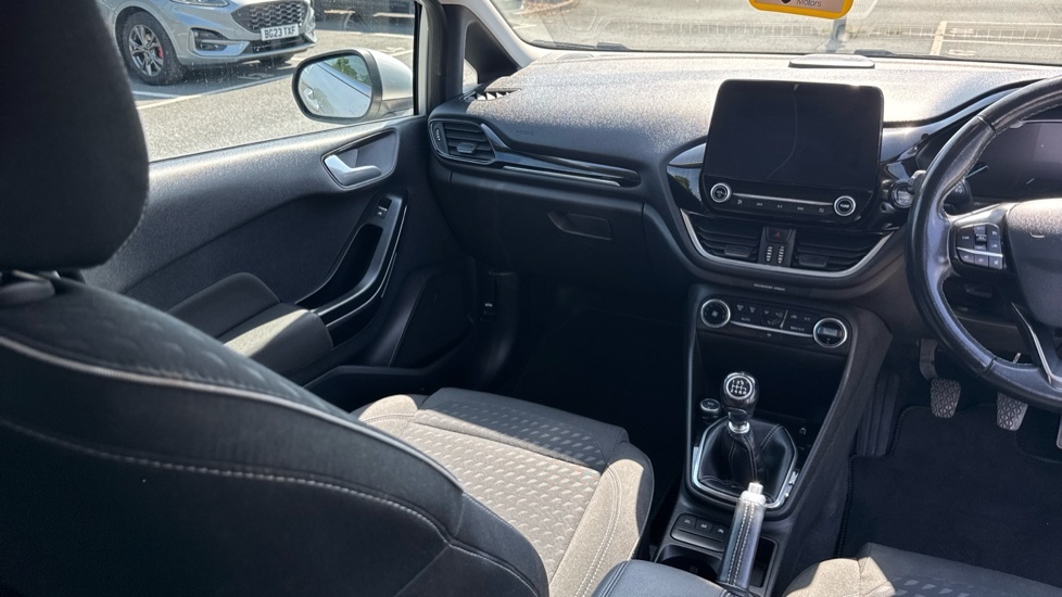 Ford Fiesta Hatchback White #16
