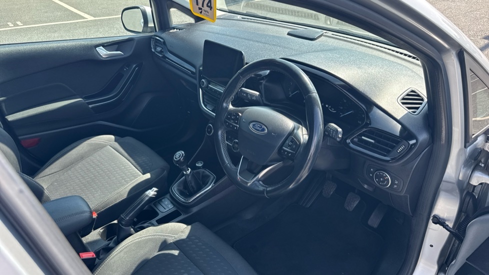Ford Fiesta Hatchback White #14
