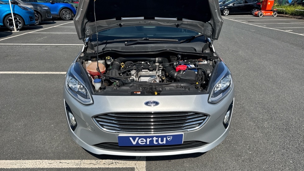 Ford Fiesta Hatchback White #43