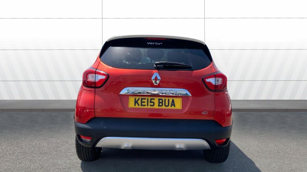Renault Captur Signature Red #6
