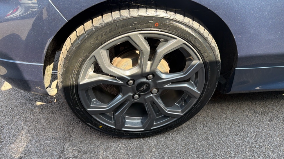 Ford Fiesta Hatchback Grey #28